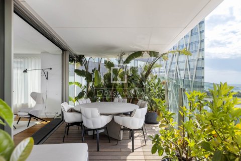 Apartamento de 3 dormitorios en venta en Barcelona, Cataluña, Spain № 6516 - foto 13