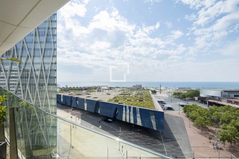 Apartamento de 3 dormitorios en venta en Barcelona, Cataluña, Spain № 6516 - foto 11