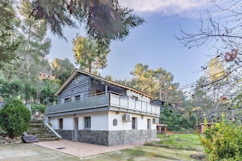 Купить дом в Пьера, Испания с 3 спальни, 239м², № 8945 - фото 3