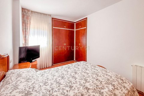 Купить квартиру в Эсплугес-де-Льобрегат, Испания с 3 спальни, 98м², № 8943 - фото 20