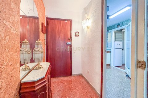Купить квартиру в Эсплугес-де-Льобрегат, Испания с 3 спальни, 98м², № 8943 - фото 8