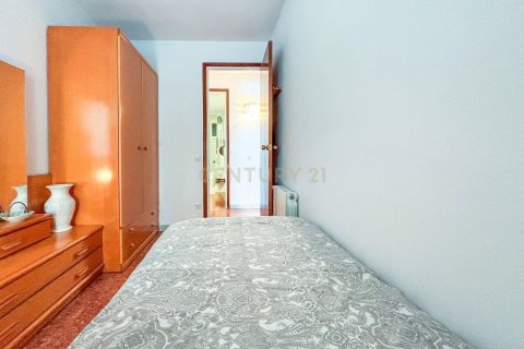Купить квартиру в Эсплугес-де-Льобрегат, Испания с 3 спальни, 98м², № 8943 - фото 17