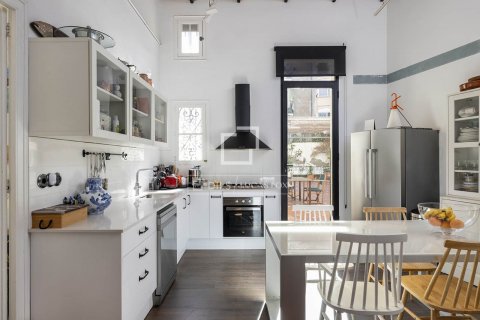 Купить квартиру в Барселона, Испания с 5 спален, 197м², № 8947 - фото 29