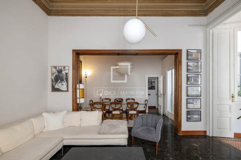 Купить квартиру в Барселона, Испания с 5 спален, 197м², № 8947 - фото 21