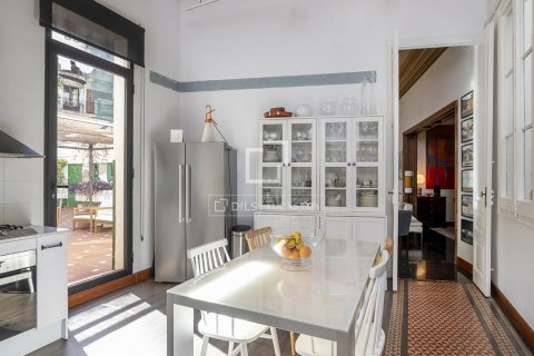 Купить квартиру в Барселона, Испания с 5 спален, 197м², № 8947 - фото 27