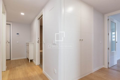 Купить квартиру в Эсплугес-де-Льобрегат, Испания с 2 спальни, 103м², № 8948 - фото 10