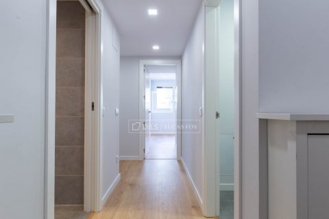 Купить квартиру в Эсплугес-де-Льобрегат, Испания с 2 спальни, 103м², № 8948 - фото 5