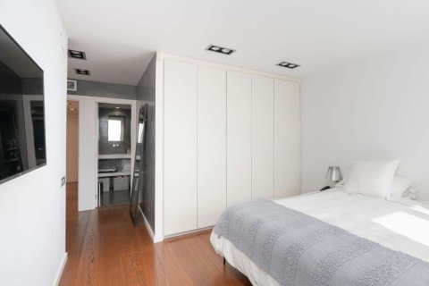 Apartamento de 5 dormitorios en venta en Barcelona, Cataluña, Spain № 4611 - foto 23