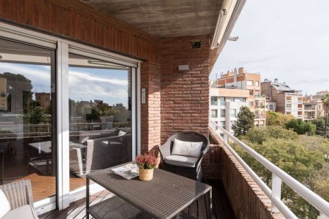 Apartamento de 5 dormitorios en venta en Barcelona, Cataluña, Spain № 4611 - foto 13