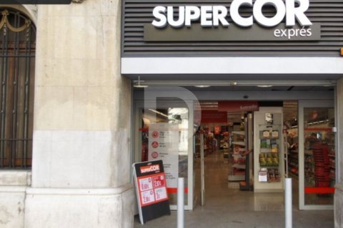 Estudio en venta en L'Eixample, Barcelona, Cataluña, Spain № 5150