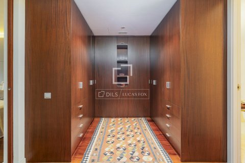 Apartamento de 3 dormitorios en venta en Barcelona, Cataluña, Spain № 4068 - foto 27