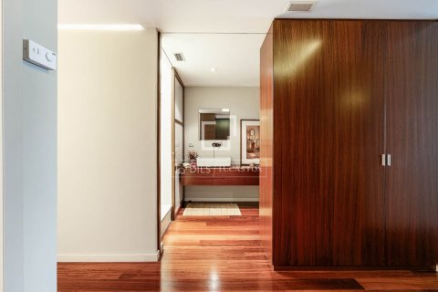 Apartamento de 3 dormitorios en venta en Barcelona, Cataluña, Spain № 4068 - foto 26