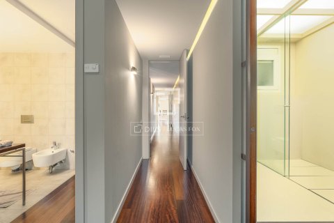 Apartamento de 3 dormitorios en venta en Barcelona, Cataluña, Spain № 4068 - foto 21