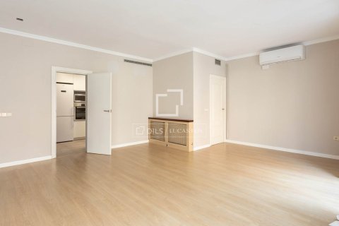 Купить квартиру в Барселона, Испания с 4 спальни, 130м², № 4072 - фото 6