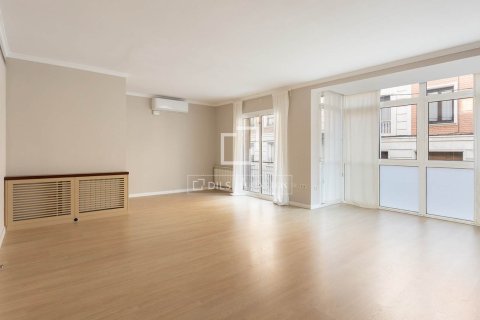 Купить квартиру в Барселона, Испания с 4 спальни, 130м², № 4072 - фото 5