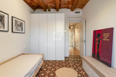 Apartamento de 3 dormitorios en venta en Barcelona, Cataluña, Spain № 4073 - foto 25
