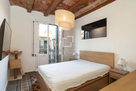 Apartamento de 3 dormitorios en venta en Barcelona, Cataluña, Spain № 4073 - foto 29