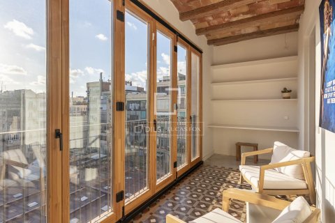 Apartamento de 3 dormitorios en venta en Barcelona, Cataluña, Spain № 4073 - foto 11