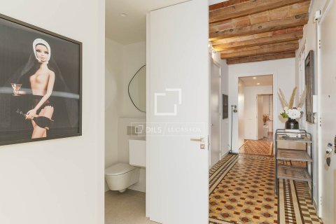 Apartamento de 3 dormitorios en venta en Barcelona, Cataluña, Spain № 4073 - foto 15