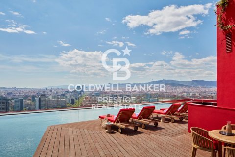 Apartamento de 3 dormitorios en venta en Barcelona, Cataluña, Spain № 6038
