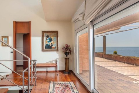 Сasa de 6 dormitorios en venta en Blanes, Gerona, Cataluña, Spain № 6192 - foto 7