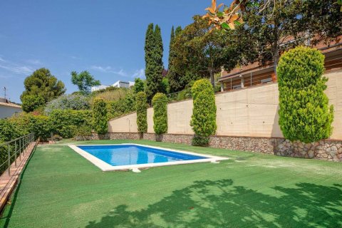 Сasa de 6 dormitorios en venta en Blanes, Gerona, Cataluña, Spain № 6192 - foto 27