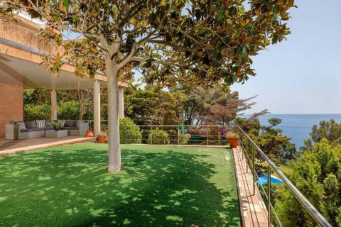 Сasa de 6 dormitorios en venta en Blanes, Gerona, Cataluña, Spain № 6192 - foto 24