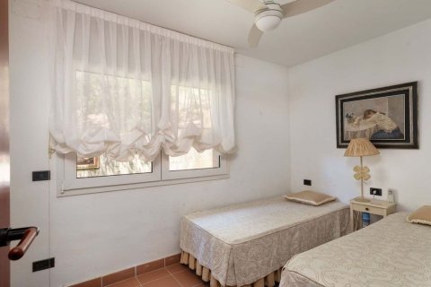 Сasa de 6 dormitorios en venta en Blanes, Gerona, Cataluña, Spain № 6192 - foto 17