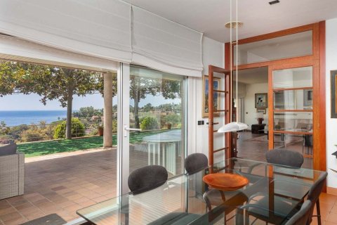 Сasa de 6 dormitorios en venta en Blanes, Gerona, Cataluña, Spain № 6192 - foto 14