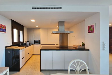 Сasa de 4 dormitorios en venta en Begur, Gerona, Cataluña, Spain № 6196 - foto 16