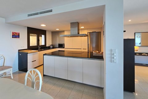 Сasa de 4 dormitorios en venta en Begur, Gerona, Cataluña, Spain № 6196 - foto 15