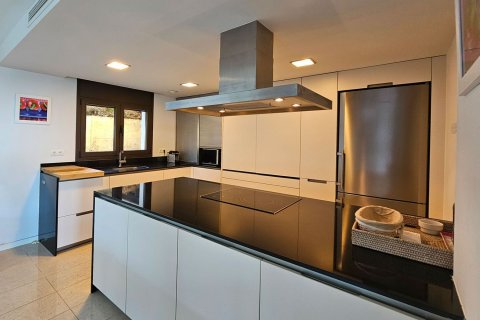 Сasa de 4 dormitorios en venta en Begur, Gerona, Cataluña, Spain № 6196 - foto 19