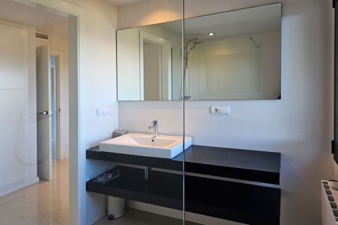 Сasa de 4 dormitorios en venta en Begur, Gerona, Cataluña, Spain № 6196 - foto 30