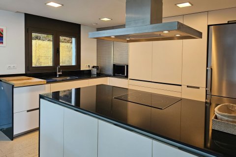 Сasa de 4 dormitorios en venta en Begur, Gerona, Cataluña, Spain № 6196 - foto 18