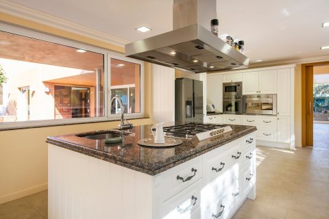 Сasa de 6 dormitorios en venta en Begur, Gerona, Cataluña, Spain № 6195 - foto 28