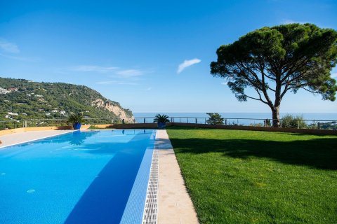 Сasa de 6 dormitorios en venta en Begur, Gerona, Cataluña, Spain № 6195 - foto 8