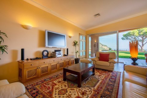 Сasa de 6 dormitorios en venta en Begur, Gerona, Cataluña, Spain № 6195 - foto 18