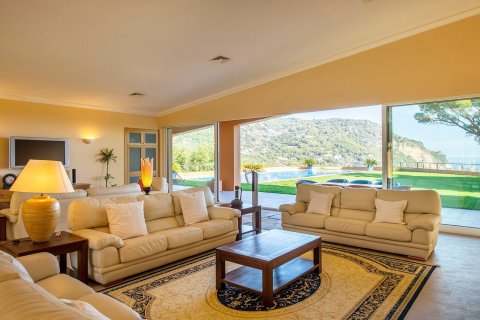 Сasa de 6 dormitorios en venta en Begur, Gerona, Cataluña, Spain № 6195 - foto 19