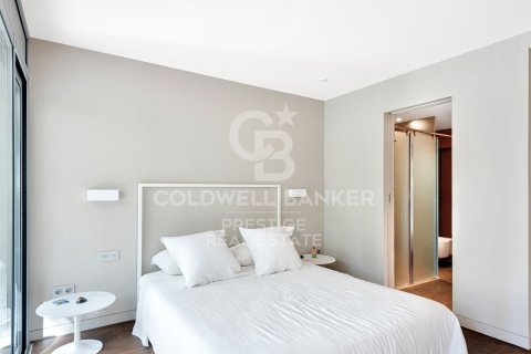 Сasa de 6 dormitorios en venta en Barcelona, Cataluña, Spain № 6047 - foto 12