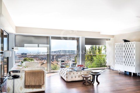 Сasa de 6 dormitorios en venta en Barcelona, Cataluña, Spain № 6047 - foto 7