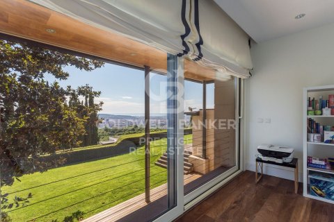 Сasa de 7 dormitorios en venta en Barcelona, Cataluña, Spain № 6051 - foto 23