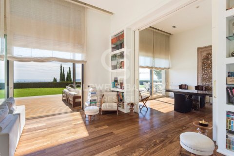 Сasa de 7 dormitorios en venta en Barcelona, Cataluña, Spain № 6051 - foto 11