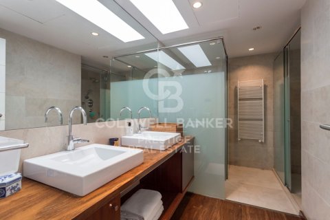 Сasa de 7 dormitorios en venta en Barcelona, Cataluña, Spain № 6051 - foto 26