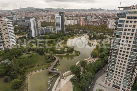Ático de 3 dormitorios en venta en Sant Martí, Barcelona, Cataluña, Spain № 2647 - foto 12