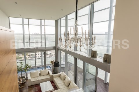 Ático de 3 dormitorios en venta en Sant Martí, Barcelona, Cataluña, Spain № 2647 - foto 17