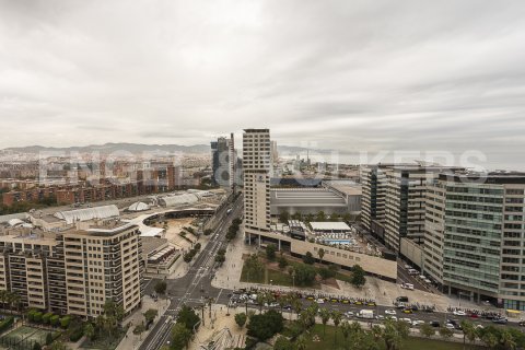 Ático de 3 dormitorios en venta en Sant Martí, Barcelona, Cataluña, Spain № 2647 - foto 7