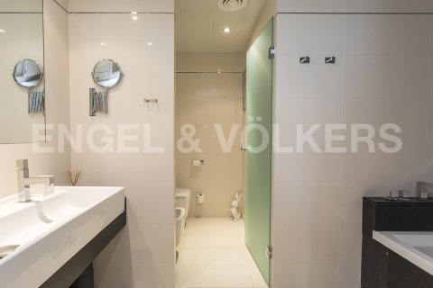 Ático de 3 dormitorios en venta en Sant Martí, Barcelona, Cataluña, Spain № 2647 - foto 3
