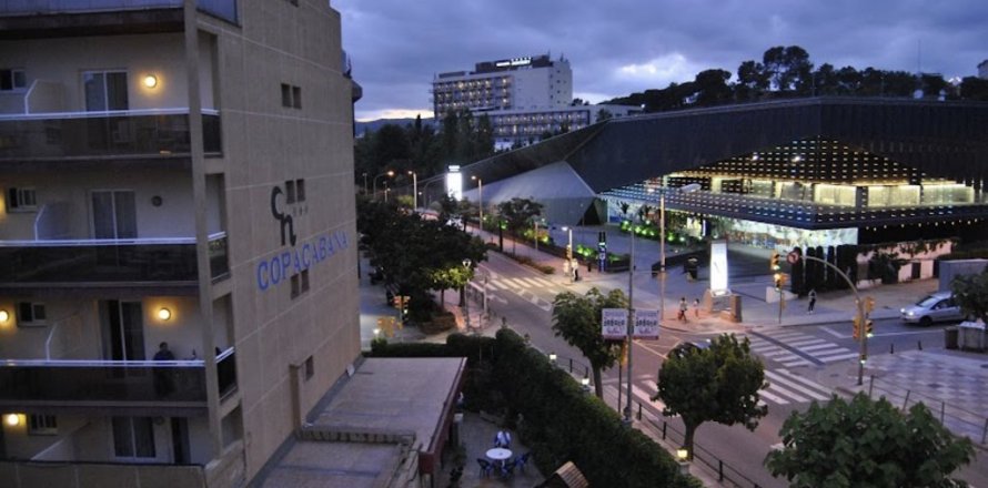 Propiedad comercial de 7250 m² en venta en Lloret de Mar, Gerona, Cataluña, Spain № 1441