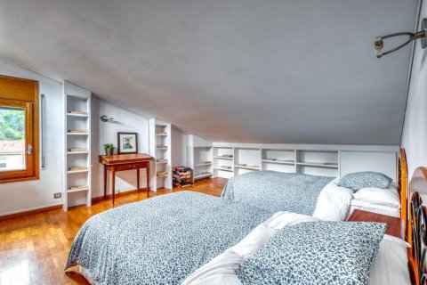 Сasa de 6 dormitorios en venta en Sant Cugat del Vallès, Barcelona, Cataluña, Spain № 1438 - foto 28