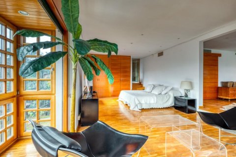 Сasa de 6 dormitorios en venta en Sant Cugat del Vallès, Barcelona, Cataluña, Spain № 1438 - foto 16